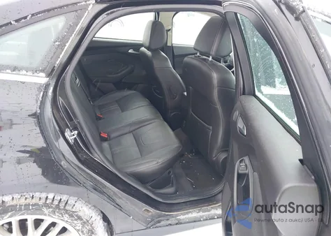 2012 Ford Focus Sel z USA, uszkodzony, nr VIN 1FAHP3H26CL475277